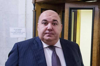 Следственный комитет возобновил уголовное дело против бывшего депутата Юрия Напсо по обвинению в изнасиловании