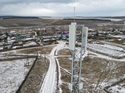 Миллионы скачанных гигабайт и больше года &laquo;на трубке&raquo;: в Т2 выяснили, насколько активно жители малых сел Прибайкалья пользуются связью