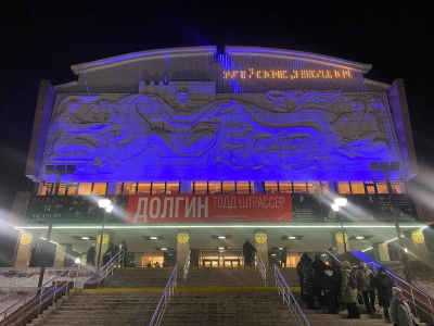 Модная «Волна»: антифашистский спектакль «Долгин». Впечатления