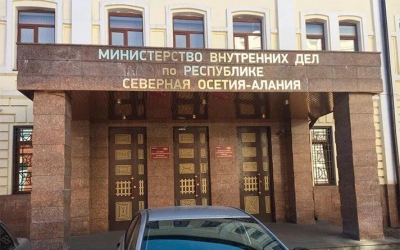 Если Михаил Лаптев не контролирует подчиненных, это кадровая проблема